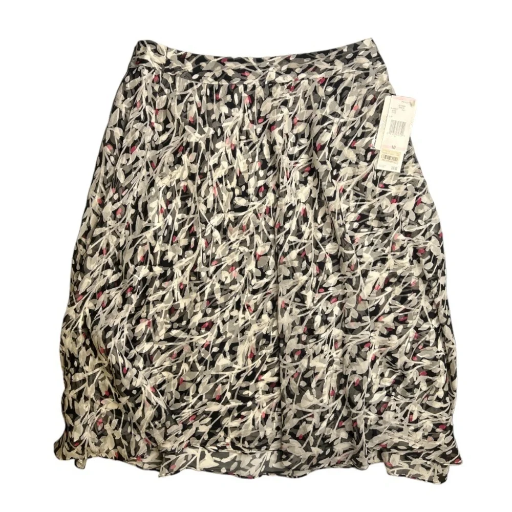 Jones’s New York Skirt